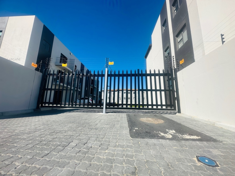 2 Bedroom Property for Sale in Parklands Western Cape